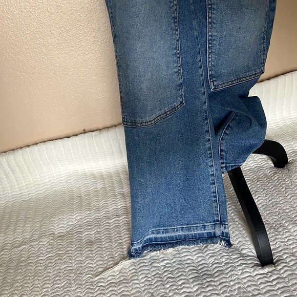 Double Knee Cargo ๐ซ - Picture 4 of 5